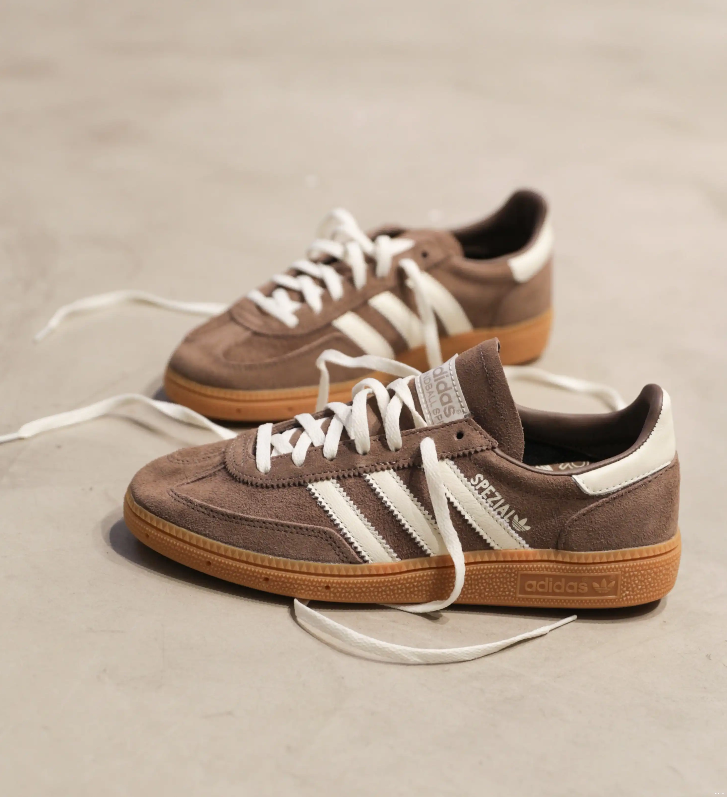 Gum Earth Strata Handball Spezial adidas W 0511